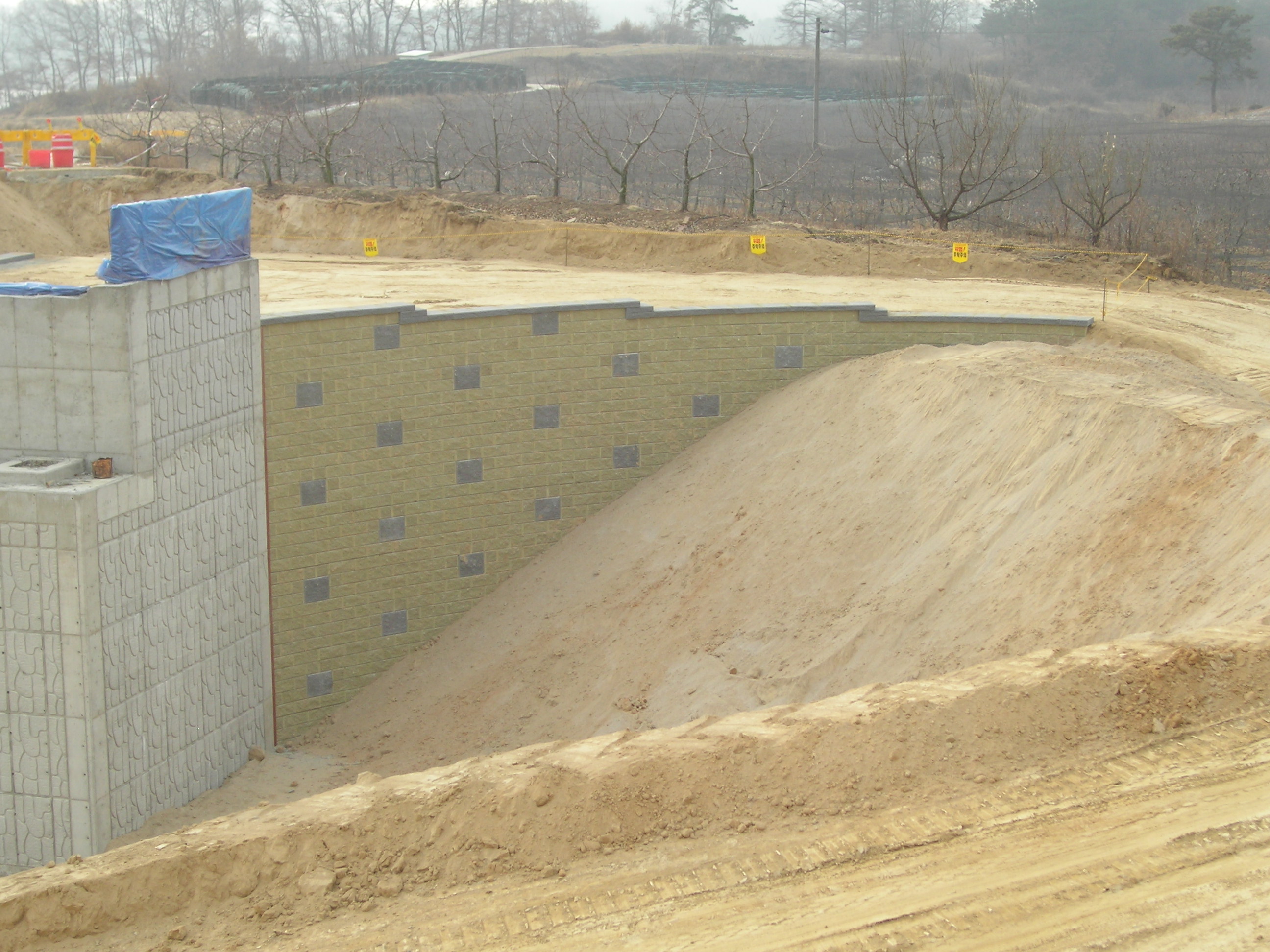 진천-두교리,맹동 간 도로 날개벽